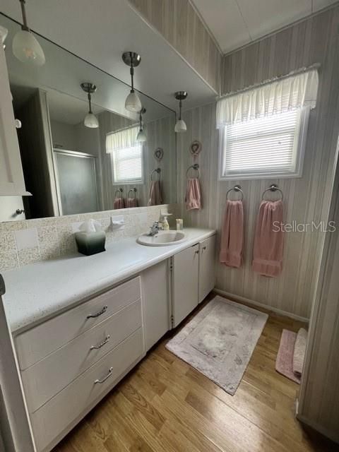 Active With Contract: $166,500 (2 beds, 2 baths, 1056 Square Feet)