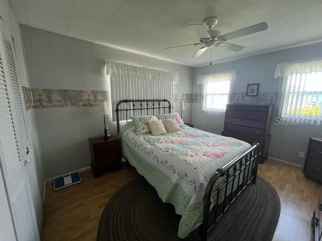 Active With Contract: $166,500 (2 beds, 2 baths, 1056 Square Feet)