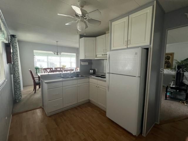 Active With Contract: $166,500 (2 beds, 2 baths, 1056 Square Feet)