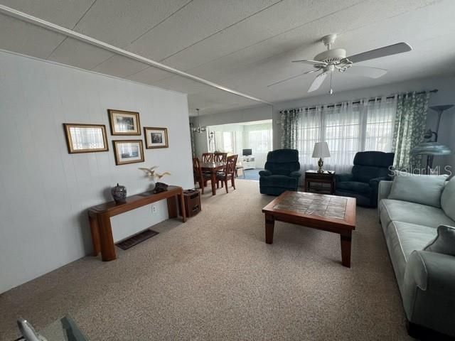 Active With Contract: $166,500 (2 beds, 2 baths, 1056 Square Feet)