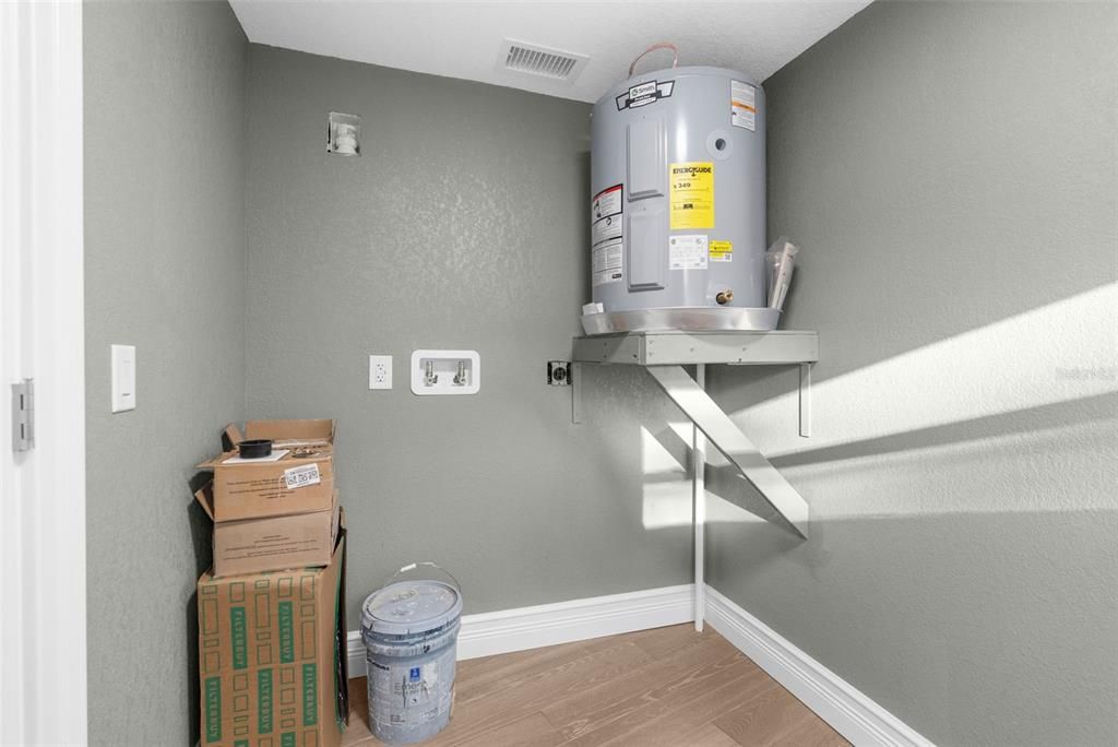 For Sale: $495,000 (3 beds, 2 baths, 1677 Square Feet)