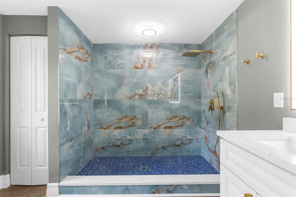 For Sale: $495,000 (3 beds, 2 baths, 1677 Square Feet)