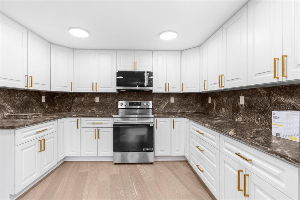 For Sale: $495,000 (3 beds, 2 baths, 1677 Square Feet)