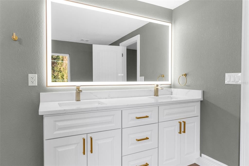 For Sale: $495,000 (3 beds, 2 baths, 1677 Square Feet)