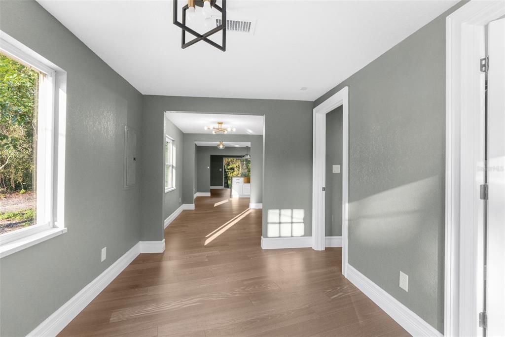 For Sale: $495,000 (3 beds, 2 baths, 1677 Square Feet)