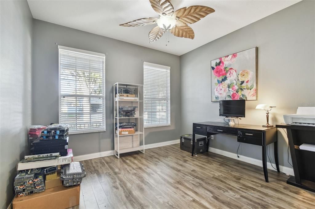 En Venta: $650,000 (3 camas, 2 baños, 2676 Pies cuadrados)