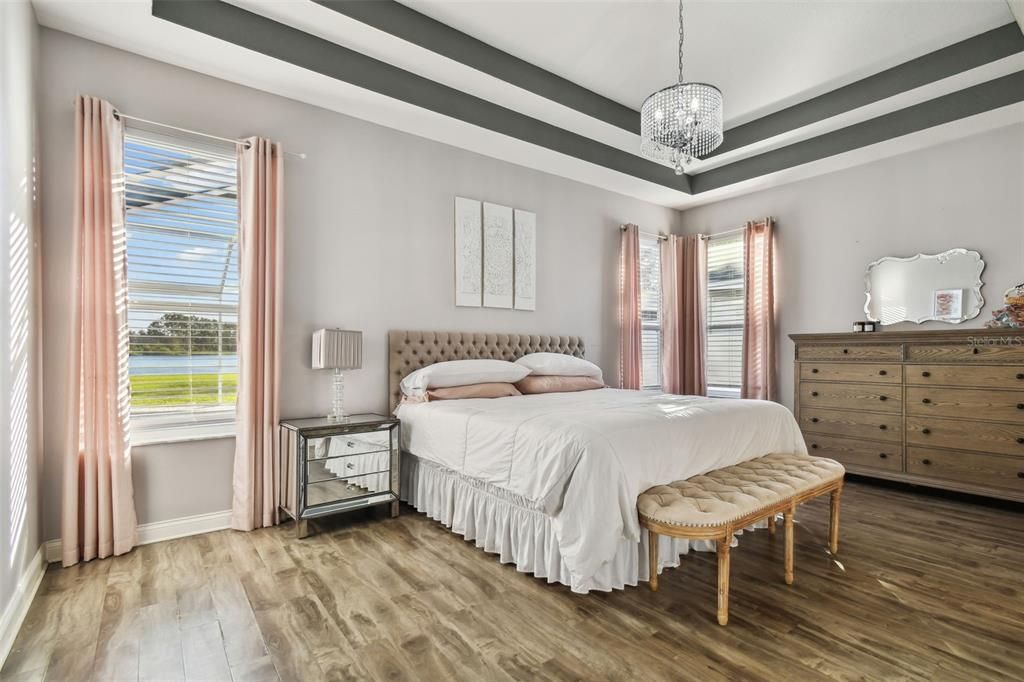 En Venta: $650,000 (3 camas, 2 baños, 2676 Pies cuadrados)