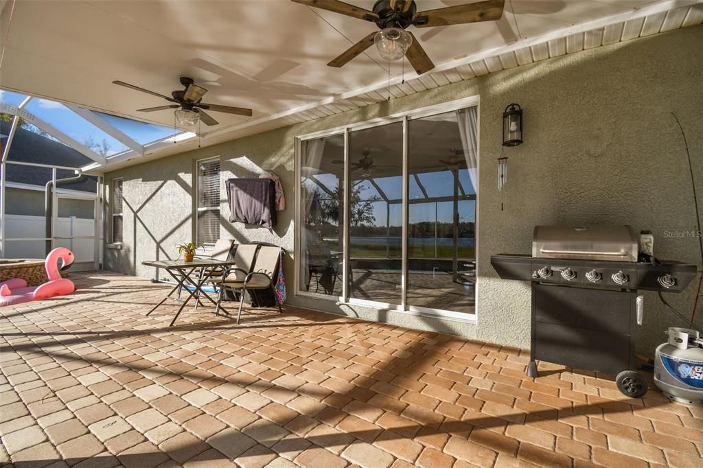 En Venta: $650,000 (3 camas, 2 baños, 2676 Pies cuadrados)