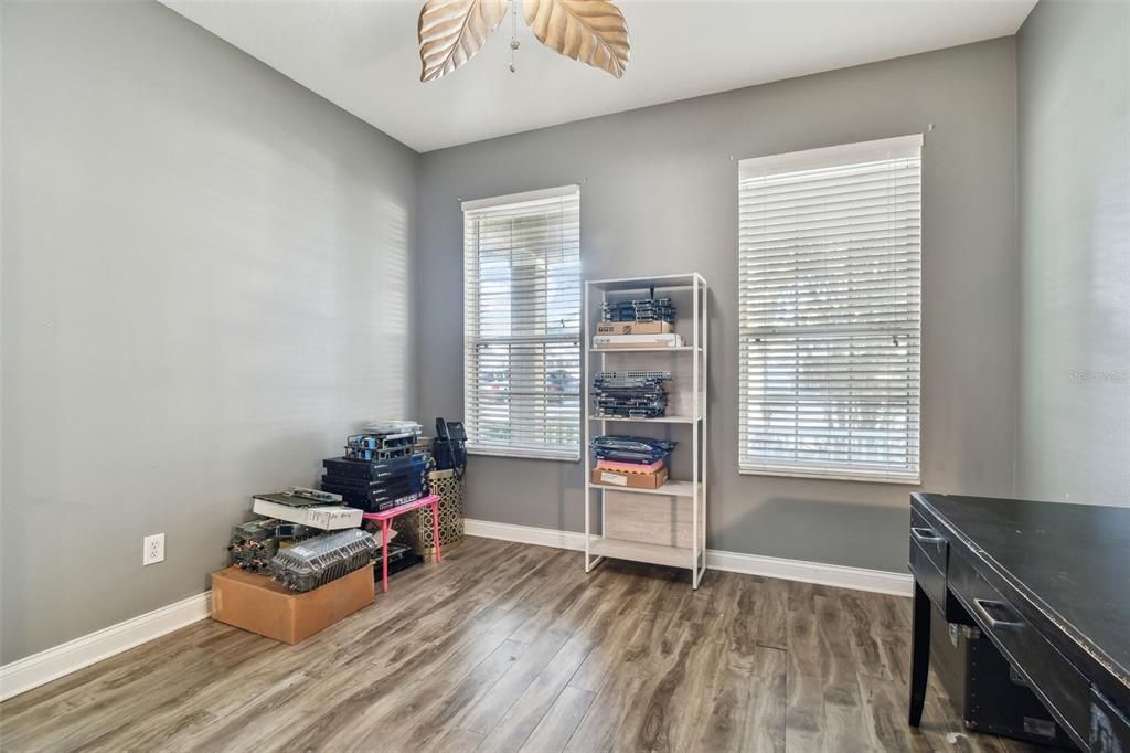 En Venta: $650,000 (3 camas, 2 baños, 2676 Pies cuadrados)