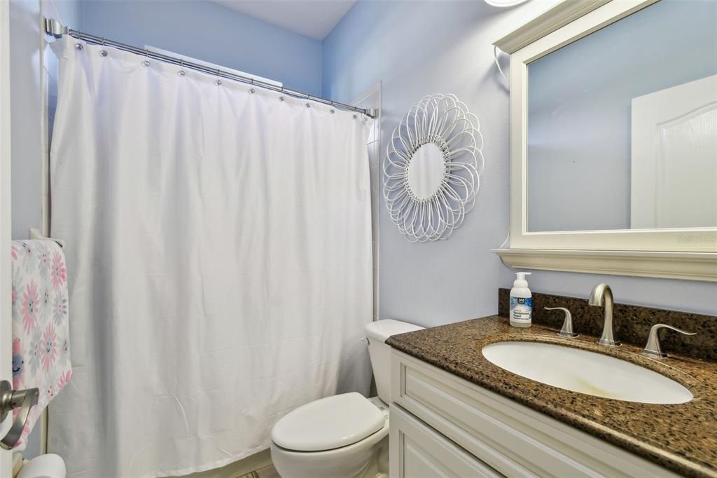 En Venta: $650,000 (3 camas, 2 baños, 2676 Pies cuadrados)