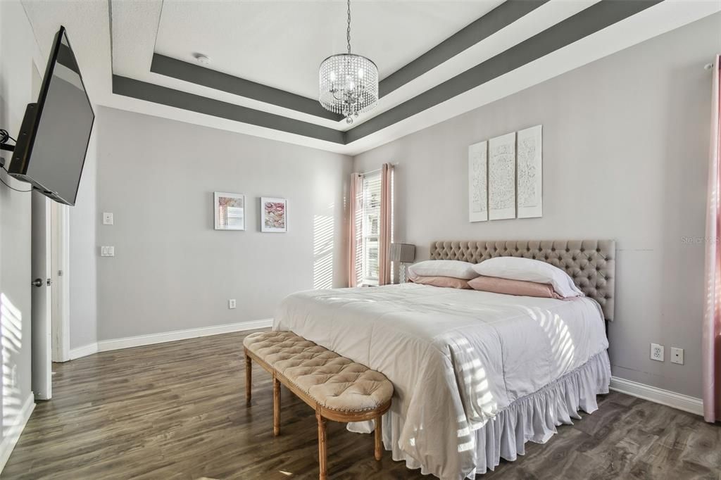 En Venta: $650,000 (3 camas, 2 baños, 2676 Pies cuadrados)