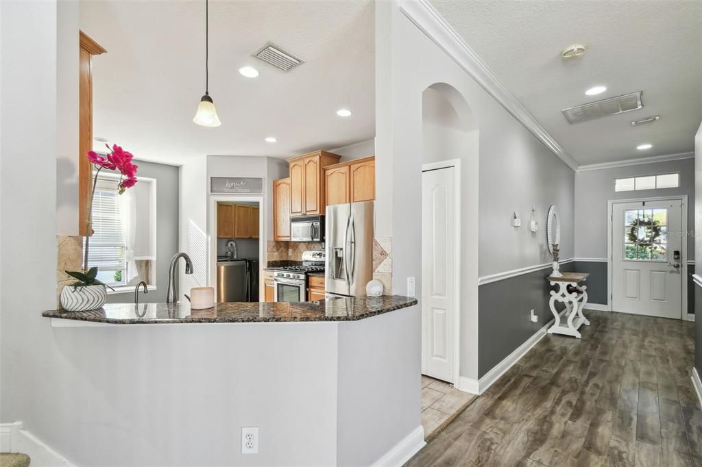 En Venta: $650,000 (3 camas, 2 baños, 2676 Pies cuadrados)