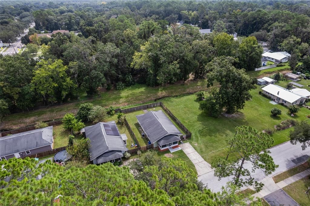 合同活跃: $180,000 (4 贝兹, 2 浴室, 1618 平方英尺)