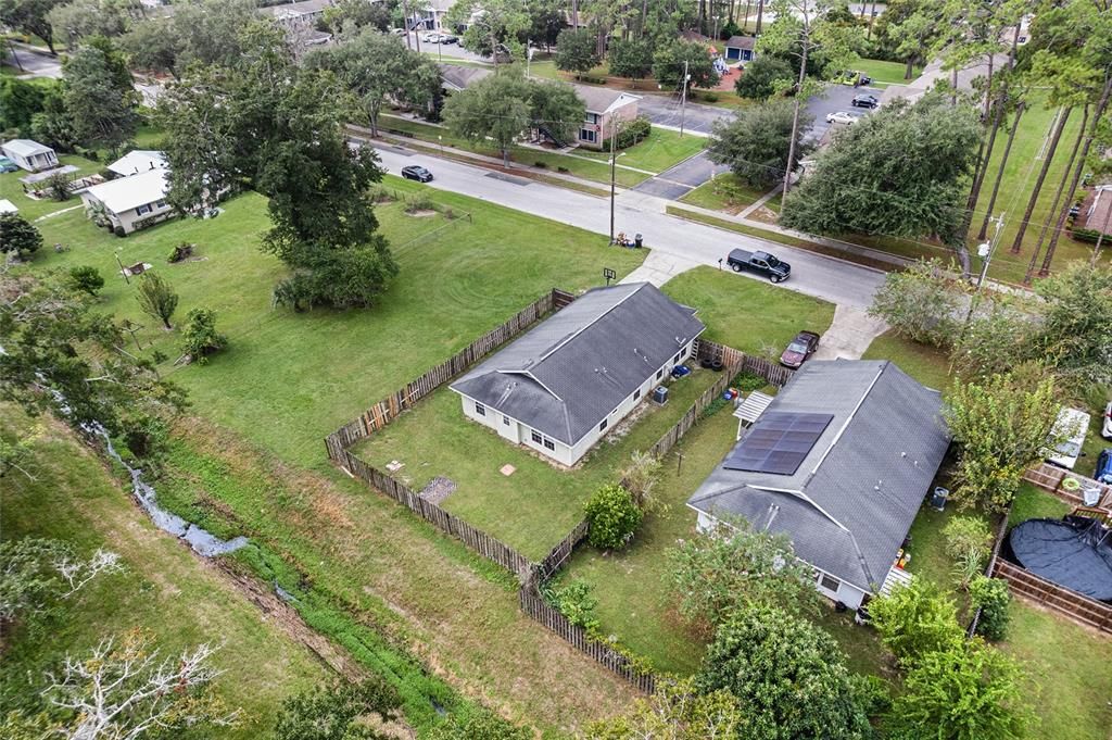 合同活跃: $180,000 (4 贝兹, 2 浴室, 1618 平方英尺)