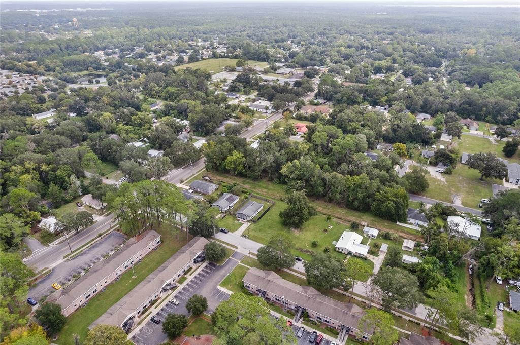 合同活跃: $180,000 (4 贝兹, 2 浴室, 1618 平方英尺)