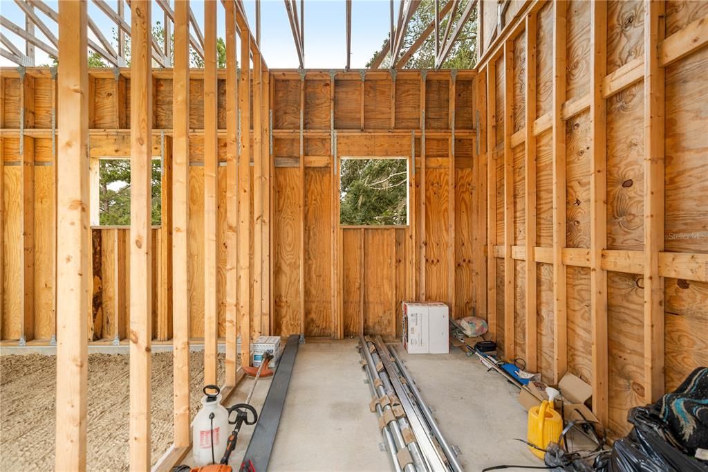 待售: $388,900 (2 贝兹, 1 浴室, 700 平方英尺)