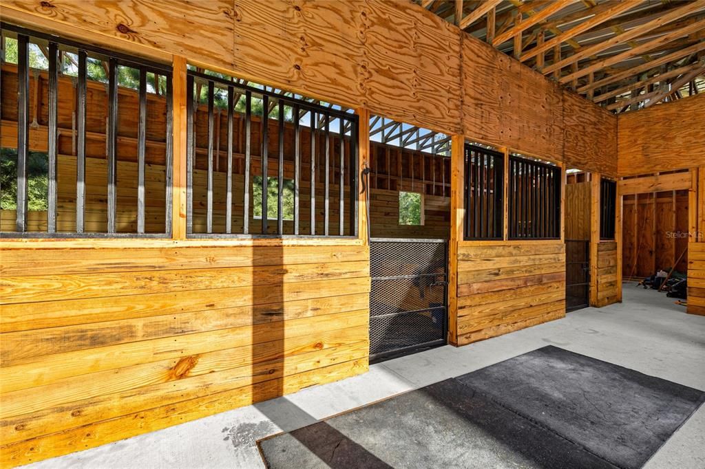 待售: $388,900 (2 贝兹, 1 浴室, 700 平方英尺)