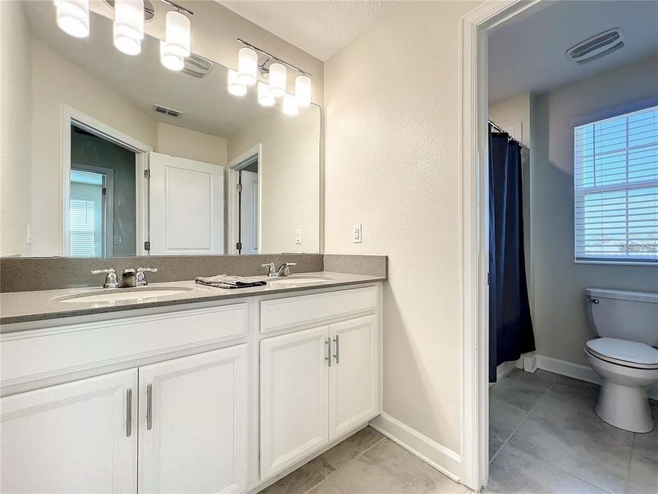 Active With Contract: $3,000 (4 beds, 3 baths, 2042 Square Feet)