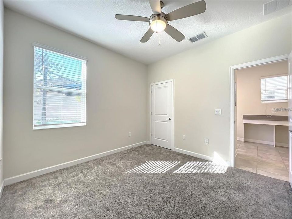 Active With Contract: $3,000 (4 beds, 3 baths, 2042 Square Feet)