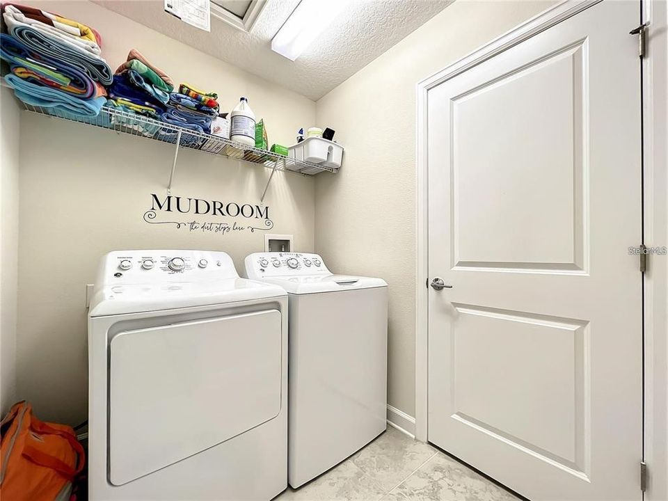 Active With Contract: $3,000 (4 beds, 3 baths, 2042 Square Feet)