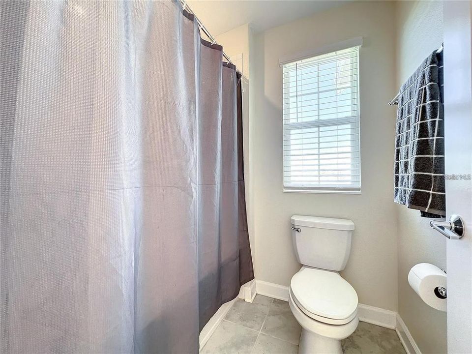 Active With Contract: $3,000 (4 beds, 3 baths, 2042 Square Feet)