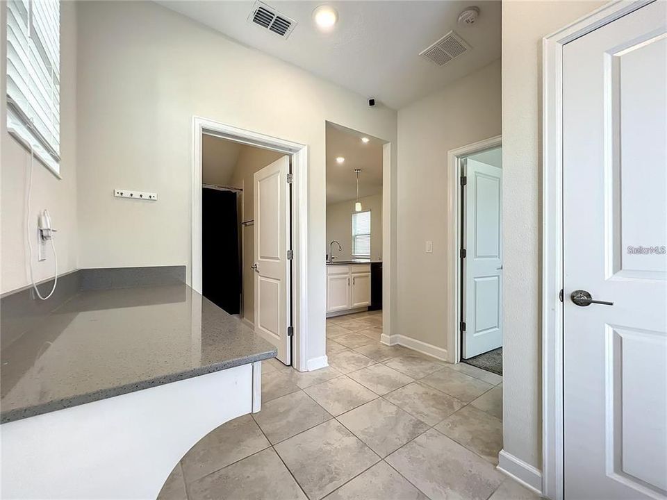 Active With Contract: $3,000 (4 beds, 3 baths, 2042 Square Feet)