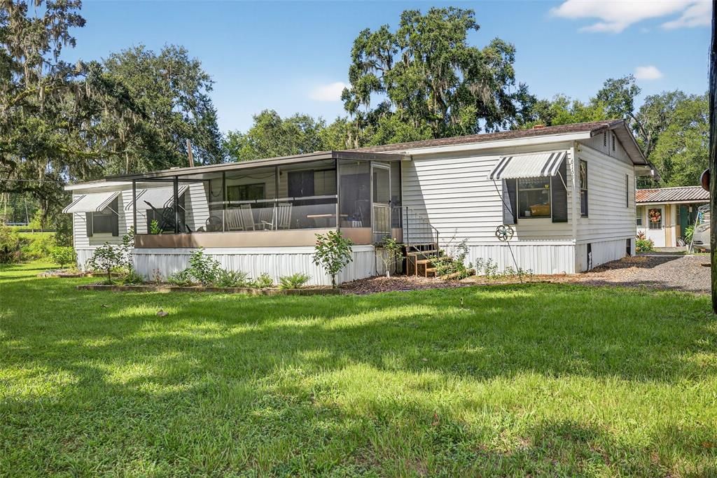 Vendido Recientemente: $150,000 (3 camas, 2 baños, 1728 Pies cuadrados)