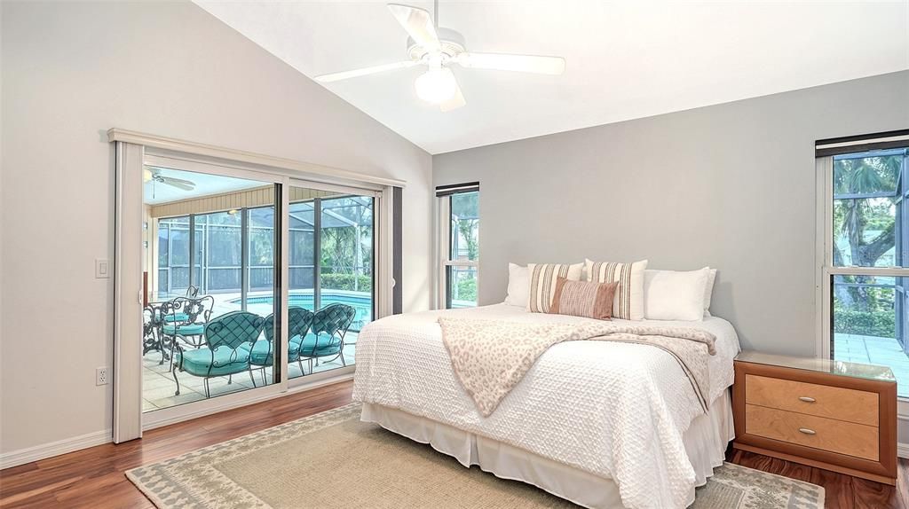 For Sale: $925,000 (5 beds, 3 baths, 2969 Square Feet)