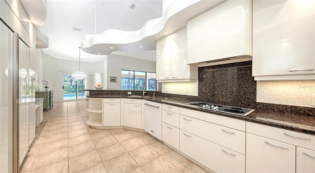 For Sale: $925,000 (5 beds, 3 baths, 2969 Square Feet)