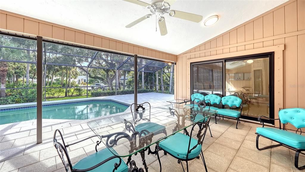 For Sale: $925,000 (5 beds, 3 baths, 2969 Square Feet)