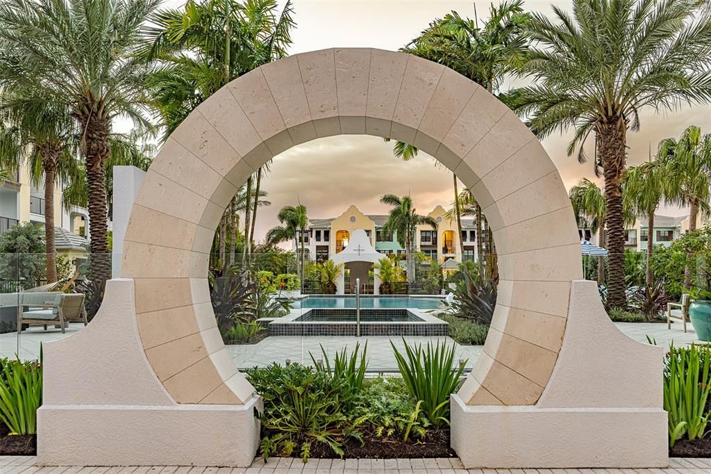 出租: $2,444 (2 贝兹, 2 浴室, 1089 平方英尺)