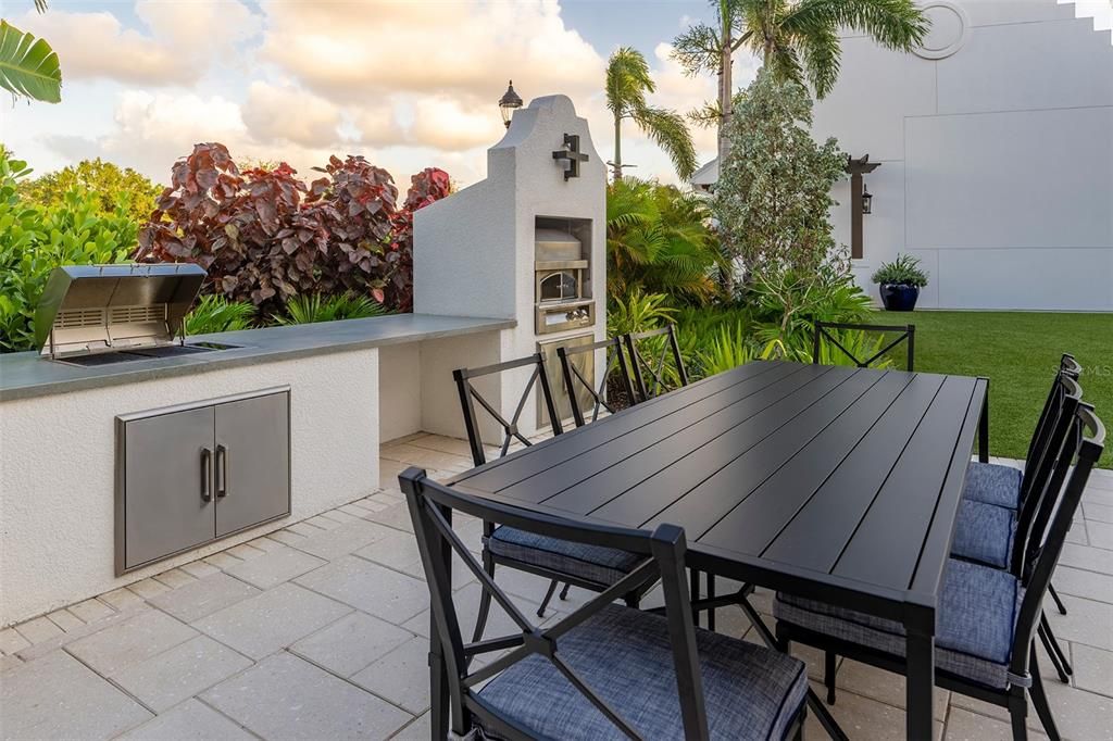 出租: $2,444 (2 贝兹, 2 浴室, 1089 平方英尺)