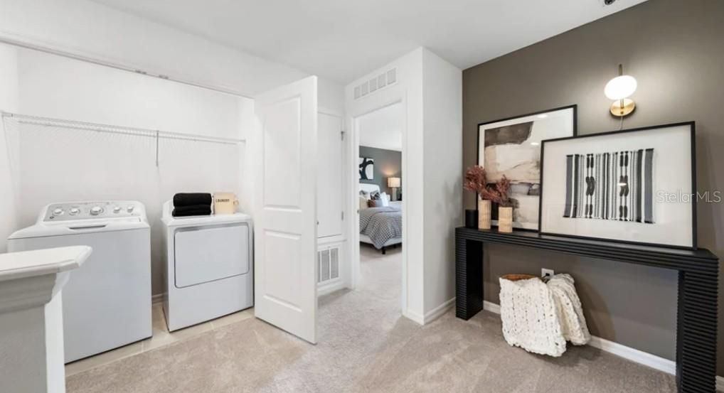 Active With Contract: $269,999 (3 beds, 2 baths, 1404 Square Feet)