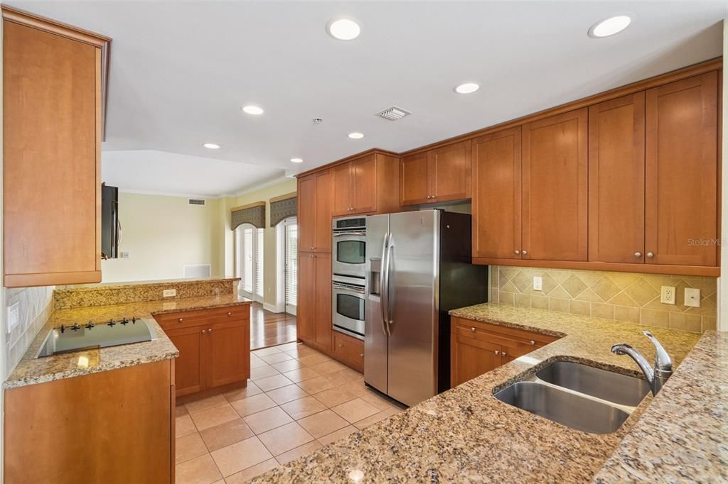 For Sale: $869,000 (3 beds, 2 baths, 2399 Square Feet)