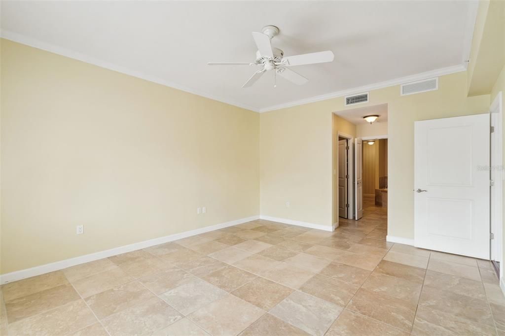 For Sale: $869,000 (3 beds, 2 baths, 2399 Square Feet)