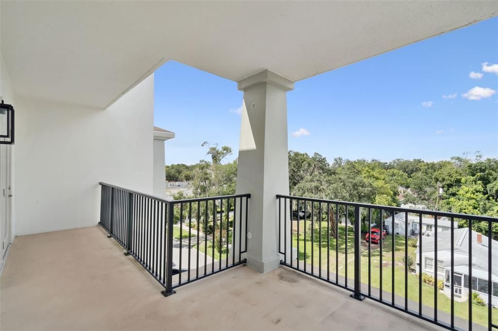 For Sale: $869,000 (3 beds, 2 baths, 2399 Square Feet)