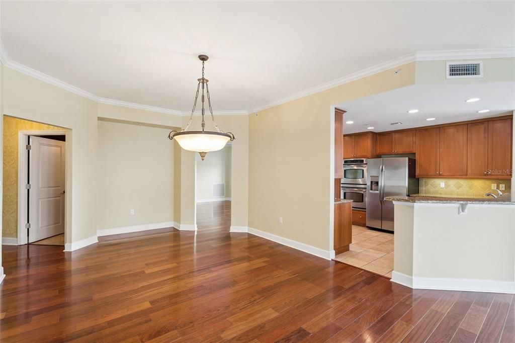 For Sale: $869,000 (3 beds, 2 baths, 2399 Square Feet)