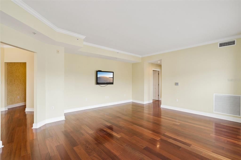 For Sale: $869,000 (3 beds, 2 baths, 2399 Square Feet)