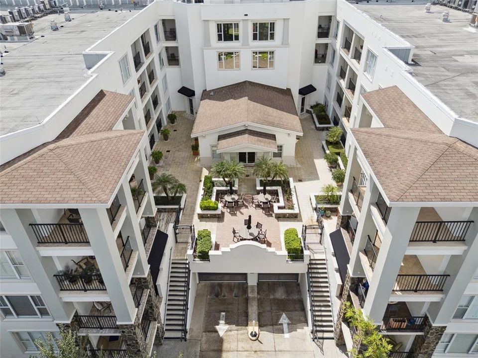 For Sale: $869,000 (3 beds, 2 baths, 2399 Square Feet)