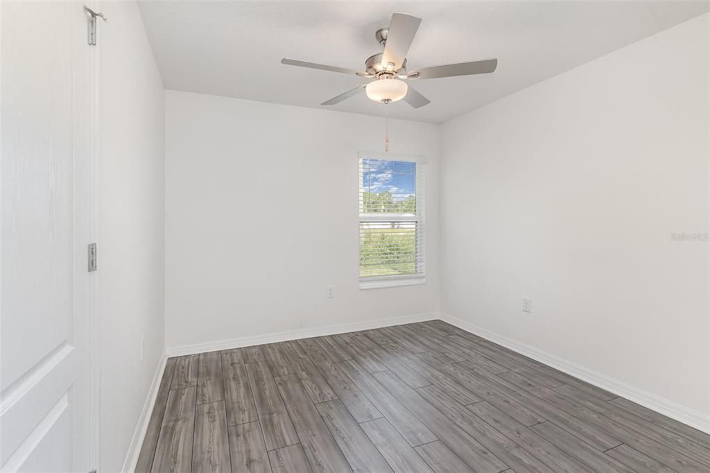 Activo con contrato: $294,900 (4 camas, 2 baños, 1851 Pies cuadrados)