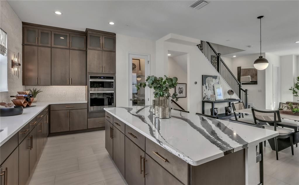 待售: $750,000 (3 贝兹, 3 浴室, 2085 平方英尺)