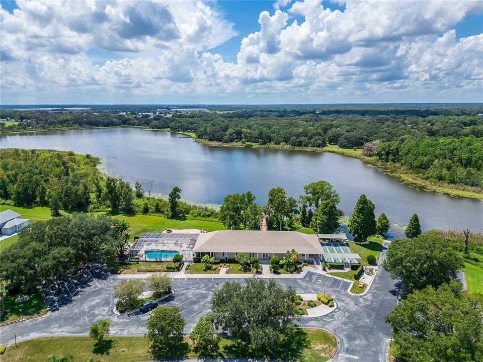 En Venta: $645,000 (3 camas, 2 baños, 1993 Pies cuadrados)