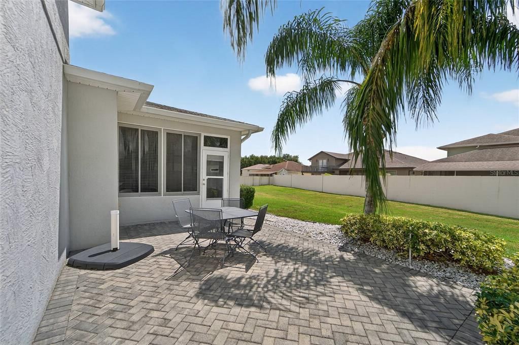 En Venta: $645,000 (3 camas, 2 baños, 1993 Pies cuadrados)