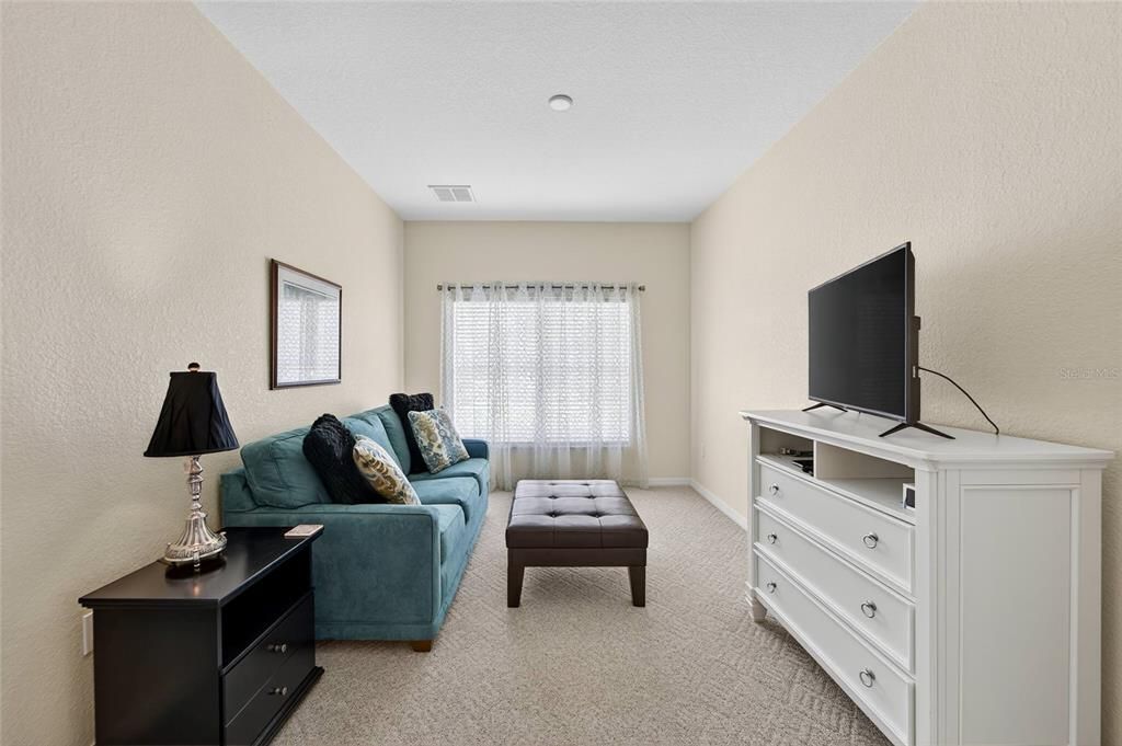 En Venta: $645,000 (3 camas, 2 baños, 1993 Pies cuadrados)