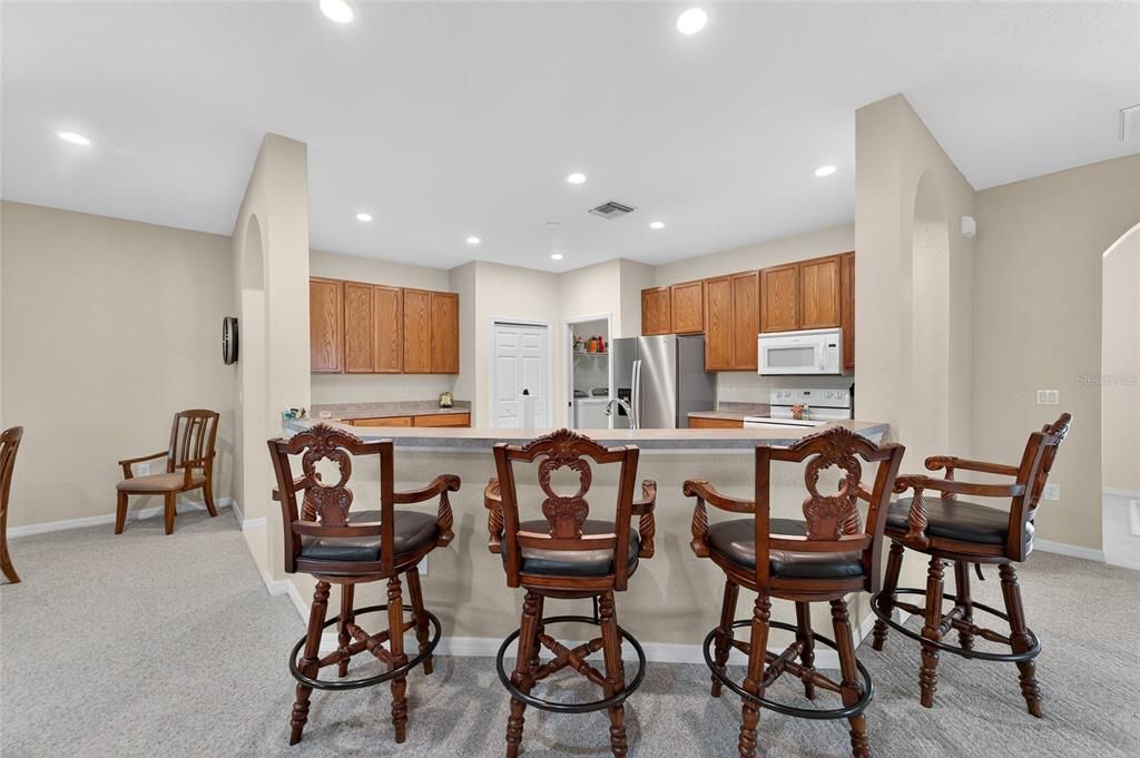 En Venta: $645,000 (3 camas, 2 baños, 1993 Pies cuadrados)