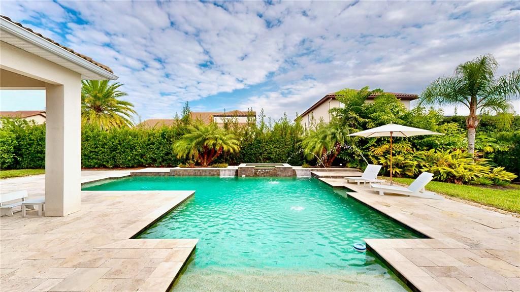 For Rent: $13,500 (7 beds, 5 baths, 5221 Square Feet)