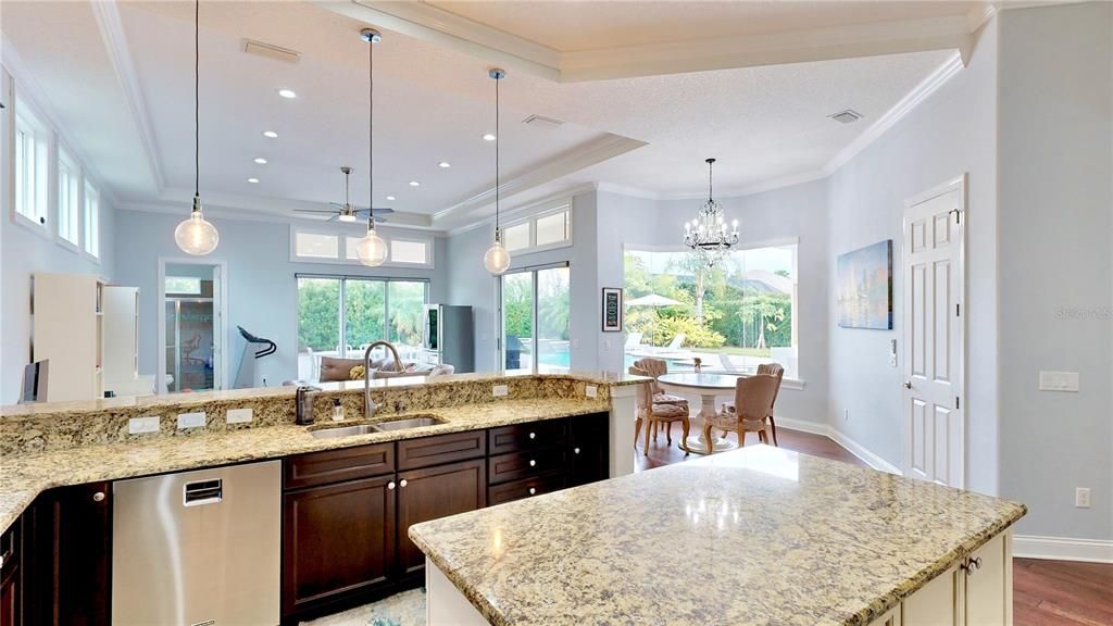 For Rent: $13,500 (7 beds, 5 baths, 5221 Square Feet)