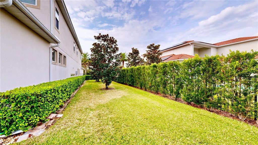 For Rent: $13,500 (7 beds, 5 baths, 5221 Square Feet)