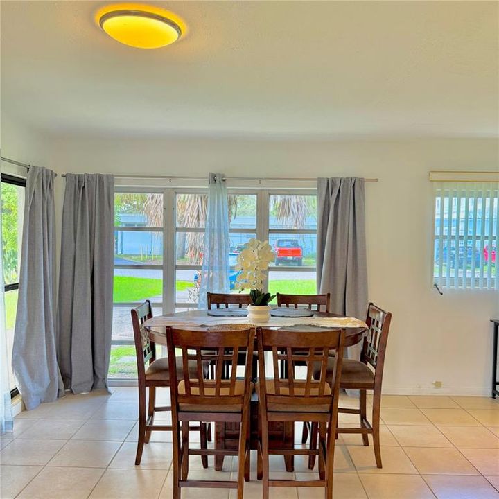 For Sale: $325,000 (3 beds, 2 baths, 1622 Square Feet)