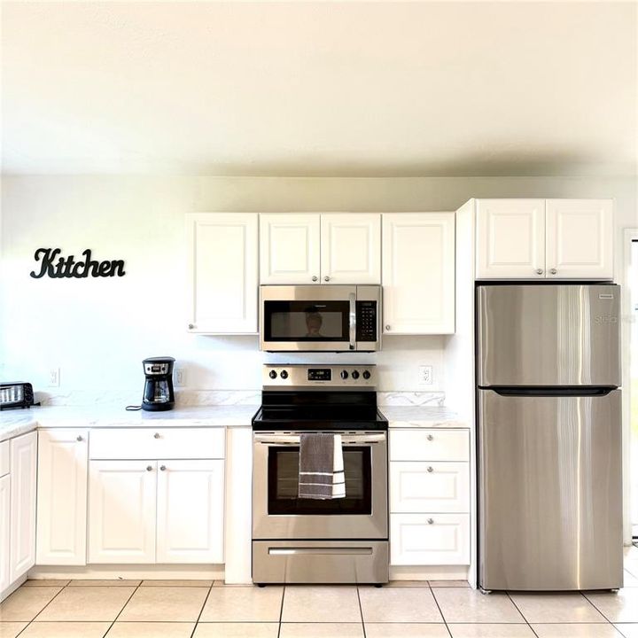 For Sale: $325,000 (3 beds, 2 baths, 1622 Square Feet)